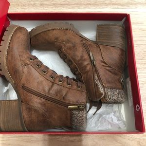 Carlos by Carlos Santana Women's Glinda Platform Lace-Up Boot